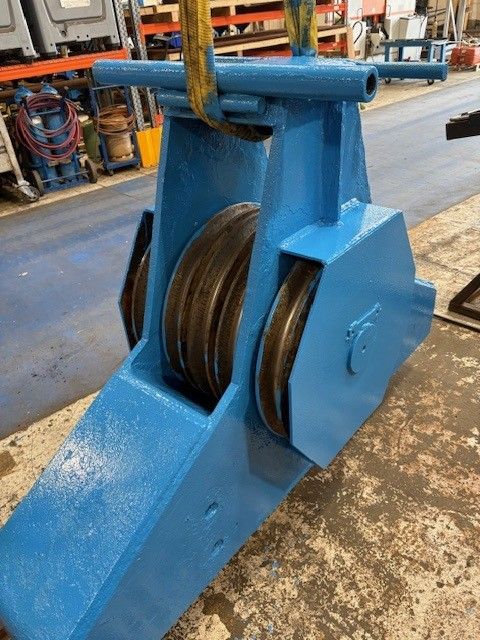 Usinage spécifique pour l’extraction de l’axe des réas Fabrication d’un nouvel axe Remplacement des roulements défectueux Soudure d’une joue extérieure Remontage complet sur site